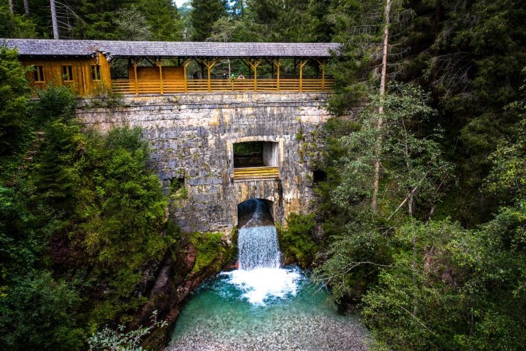 Val Comelico: tra borghi, cultura e paesaggi delle Dolomiti