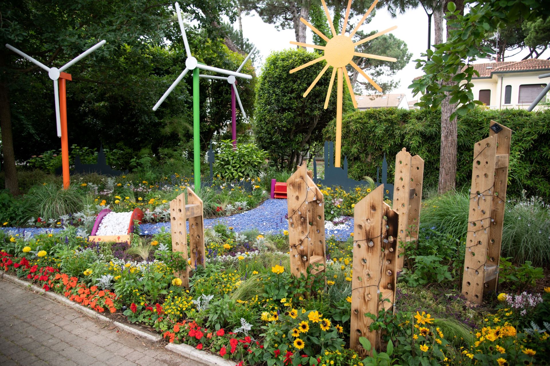Cervia Città Giardino 2026: quando la città sboccia tra arte e valori